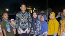 Bupati Lucky Hakim Tinjau dan Salurkan Bantuan bagi Korban Puting Beliung di Indramayu