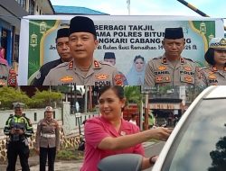 Polres Bitung Tebar Kebaikan Ramadhan, Aksi Berbagi Takjil Pererat Kedekatan Polri dan Masyarakat