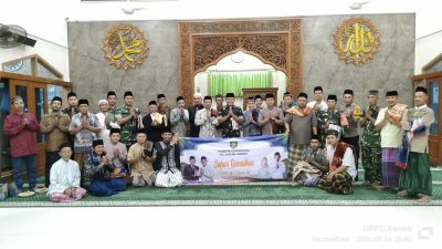 Pemdes Mekargading dan Forkopimcam Sliyeg Gelar Tarawih Keliling, Pererat Silaturahmi dan Serap Aspirasi Warga