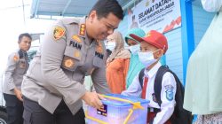 Wakapolda Jabar Bersama Kapolres Indramayu Berbagi Sembako untuk Masyarakat di Bulan Ramadhan