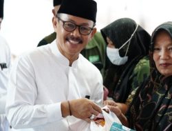 Wabup Syaefudin Hadiri Bazar Ramadan 2026 di Desa Jengkok, 200 Paket Sembako Dibagikan