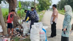 Aksi Bersih Lingkungan di Sliyeg, Sampah Sepanjang Jalan Tambi Lor–Majasari Berhasil Diangkut