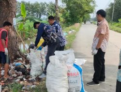 Aksi Bersih Lingkungan di Sliyeg, Sampah Sepanjang Jalan Tambi Lor–Majasari Berhasil Diangkut
