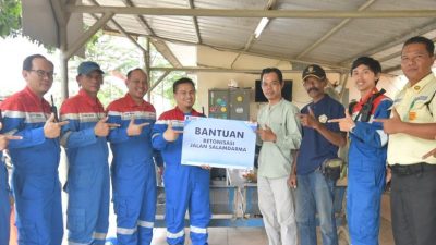 Kilang Pertamina Balongan Kembali Wujudkan Harapan Warga, Jalan Tarum Timur Dibetonisasi