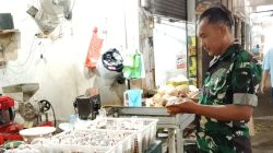 Babinsa Koramil 1605/Sukagumiwang Monitoring dan Data Harga Sembako, Pastikan Ketersediaan serta Stabilitas Pasokan