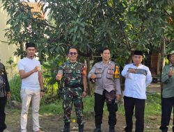 Babinsa Koramil 1601/Indramayu Pererat Silaturahmi Melalui Komsos Bersama Pamong dan Masyarakat Desa Tegalurung