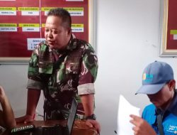 Babinsa Koramil 1605/Sukagumiwang Pererat Silaturahmi Melalui Komsos Bersama Pamong dan Masyarakat Desa Bondan