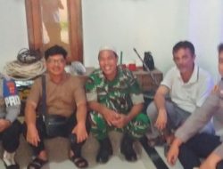 Babinsa Koramil 1601/Indramayu Pererat Silaturahmi Melalui Komsos Bersama Warga Kelurahan Karangmalang