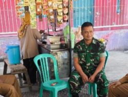 Babinsa Koramil 1608/Karangampel Perkuat Sinergi Melalui Komsos Bersama Bhabinkamtibmas dan Perangkat Desa