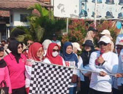 Jalan Santai HUT RI ke-81 di Juntinyuat Semarak, Camat Ali Alamudin SH Ajak Warga Sehat dan Pererat Silaturahmi
