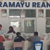 Bantuan Pangan 30 Kilogram Disalurkan kepada 1.294 Penerima di Juntikebon