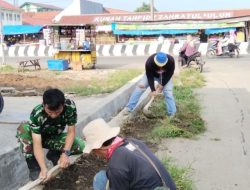 Babinsa Karangampel Bersama Warga Gelar Karya Bakti, Wujudkan Lingkungan Bersih dan Sehat