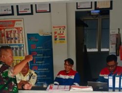 Perkuat Sinergitas, Babinsa Koramil 1605 Sukagumiwang Gelar Komsos Bersama Security dan Pegawai Pertamina