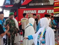 Kodim 0616/Indramayu Amankan Keberangkatan 443 Jemaah Haji Kloter 37 Asal Kabupaten Bekasi