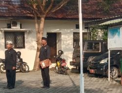 Khidmat! Kecamatan Indramayu Gelar Upacara Hari Lahir Pancasila, Babinsa Margadadi Jadi Komandan Upacara