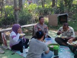 Babinsa Koramil 1601/Indramayu Ajak Warga Kepandean Jaga Kamtibmas dan Kebersihan Lingkungan