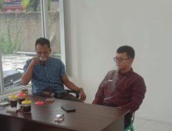 Babinsa Koramil 1601/Indramayu Komsos Bersama Warga Desa Pabeanudik, Ajak Jaga Kamtibmas dan Gotong Royong