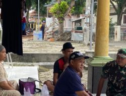 Anggota Koramil 1605 Sukagumiwang Perkuat Sinergi dengan Warga Desa Jengkok Melalui Komsos