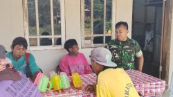 Perkuat Kedekatan dengan Warga, Babinsa Koramil 1605 Sukagumiwang Gelar Komsos di Desa Kliwed