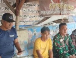 Pererat Sinergi dengan Masyarakat, Babinsa Koramil 1605/Sukagumiwang Gelar Komsos di Desa Tulungagung