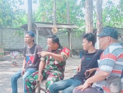 Koramil 1608/Karangampel Komsos Bersama Warga Desa Dukuh Jeruk, Dorong Kamtibmas Tetap Kondusif