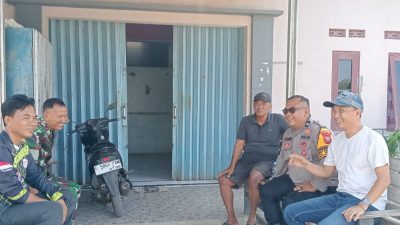 Komsos di Desa Pekandangan, Babinsa Koramil 1601 Indramayu Dorong Generasi Muda Berkualitas
