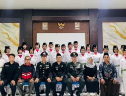 Koramil 1609 Juntinyuat Hadiri Pengukuhan Paskibra Tingkat Kecamatan Juntinyuat