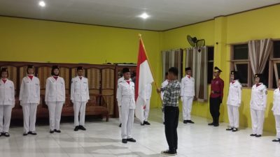 Bukan Sekadar Kibarkan Merah Putih, 28 Paskibraka SMAN 1 Juntinyuat Diberi Pesan Khusus Oleh Camat