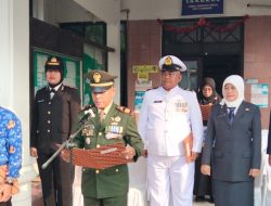 Upacara Pengibaran Duplikat Bendera Pusaka HUT ke-81 RI Tingkat Kecamatan Indramayu Berlangsung Khidmat
