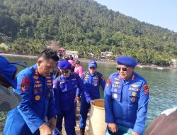 Air Kehidupan di Tengah Kemarau: Ditpolairud Polda Sulut Salurkan 72.000 Liter Air Bersih ke Bunaken dan Manado Tua