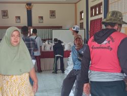 Bantuan Pangan Beras Bupati Lucky Hakim di Uji Pemdes Tinumpuk, Warga Harus Membayar Rp 50.000