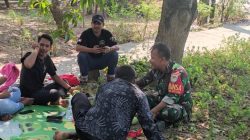 Anggota Koramil Sukagumiwang Gelar Komsos, Perkuat Sinergi dengan Pemerintah Desa dan Masyarakat