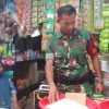 Jelang Aktivitas Pasar, Babinsa Sukagumiwang Pantau Harga Sembako di Tulungagung