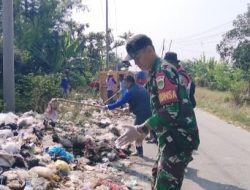 Karya Bakti TNI dan Warga Bersihkan Sampah serta Irigasi di Desa Kaplongan, Wujud Nyata Kepedulian Lingkungan