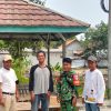 Pererat Silaturahmi, Babinsa Koramil 1601/Indramayu Komsos Bersama Warga Desa Singajaya
