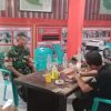 Komsos di Telukagung, Babinsa Perkuat Sinergi Desa dan Ajak Orang Tua Awasi Pergaulan Anak
