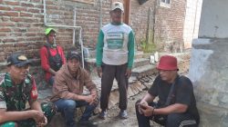 Komsos Bersama Warga Peinggacala, Babinsa Tekankan Kepedulian Lingkungan dan Kondusivitas