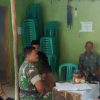 Komsos di Tenajar Lor, Babinsa Bangun Kedekatan dan Kepercayaan Bersama Warga