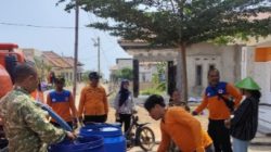 Air Bersih Disalurkan ke Blok Karang Baru, 23 KK Warga Limbangan Terima Bantuan