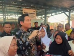 11 Rumah Ludes Dilalap Api, Lucky Hakim Turun Langsung: Warga Nelayan Tak Boleh Berjuang Sendiri