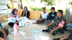 Komsos di Telukagung, Babinsa Ajak Warga Jaga Kamtibmas hingga Peduli Lingkungan