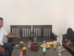Babinsa Gunungsari Perkuat Komsos, Dorong Warga Jaga Lingkungan dan Ketahanan Pangan