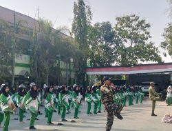 Anggota Koramil Lohbener Berikan Pembekalan MPLS di SMK Ma’arif Langut
