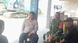 Perkuat Sinergi Tiga Pilar, Babinsa Koramil 1601/Indramayu Ajak Warga Lemahmekar Jaga Kamtibmas dan Kebersihan Lingkungan