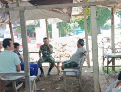 Pererat Kedekatan dengan Warga, Babinsa Lemahayu Perkuat Silaturahmi dan Semangat Gotong Royong