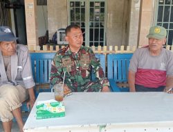 Komsos di Desa Sukareja, Koramil 1601/Indramayu Imbau Warga Waspadai Kebakaran dan Jaga Pengairan Sawah