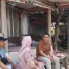 Pererat Kedekatan dengan Warga, Anggota Koramil Indramayu Gelar Komsos di Desa Gelarmandala