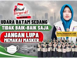 AKSI MULIA! Akhwat Bergerak Sei Beduk Batam Bagi 3500 Masker Gratis di Simpang Panbil Saat Kabut AsapTebal