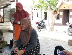 Babinsa Koramil 1601/Indramayu Komsos Bersama Warga Tegalurung, Ajak Jaga Kamtibmas dan Peduli Sesama