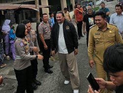 Kapolres Bitung Pimpin Pengamanan Kunjungan Anggota Komisi III DPR RI ke Lokasi Kebakaran di Pateten I